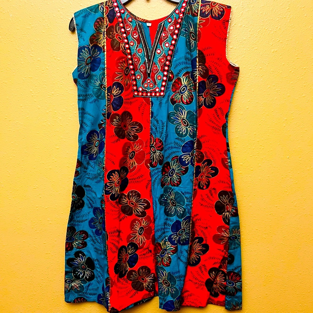 100% Cotton Mid Length Sleeveless Kurti with Flower Designs Size 36